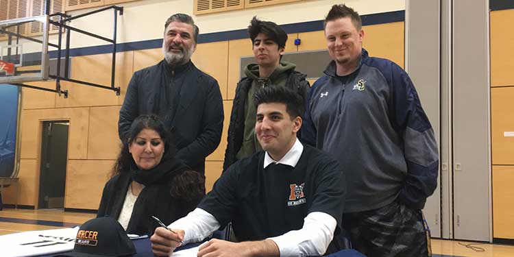 Steveston-London grad earns US hoops scholarship